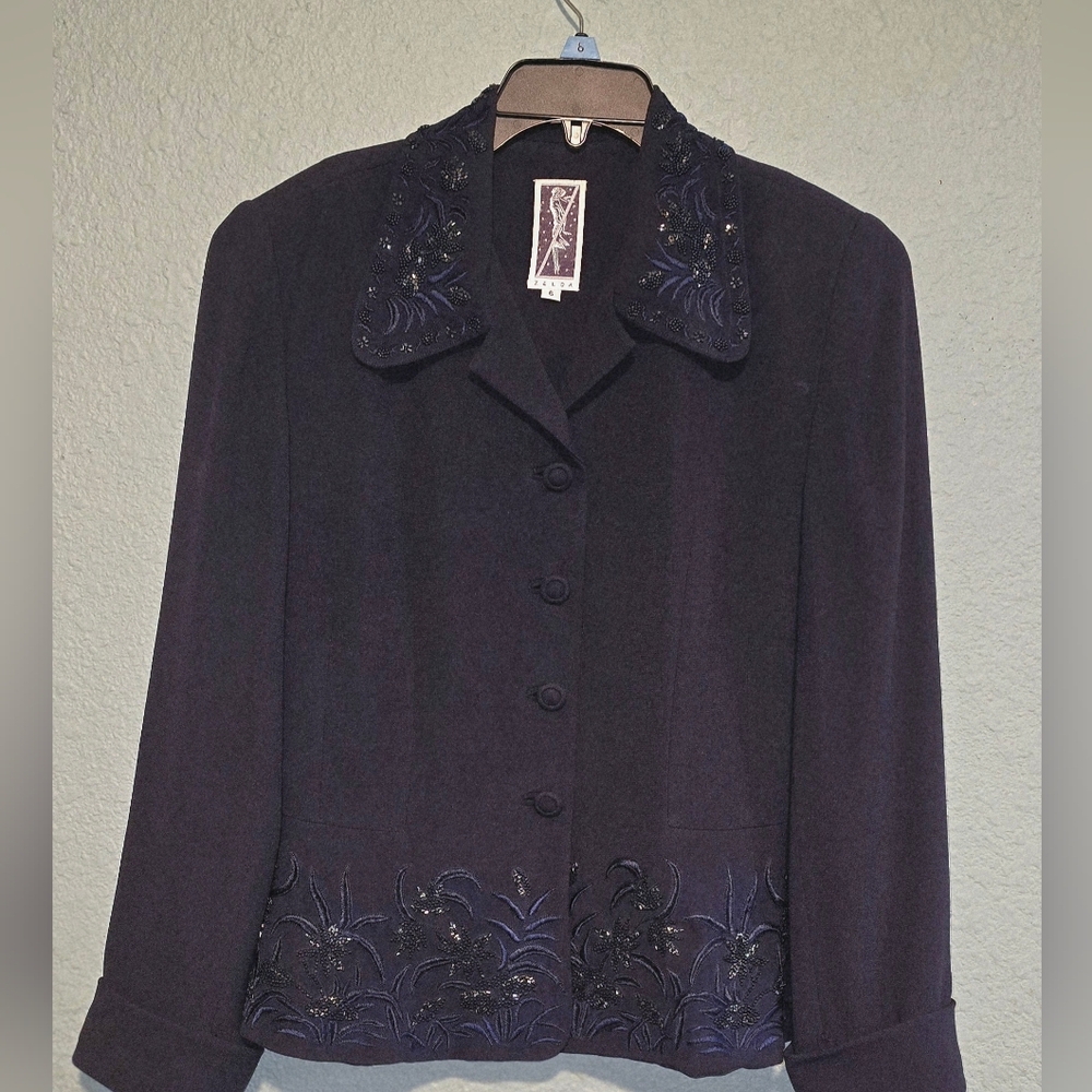 Chic Black Embroidered Women's Blazer